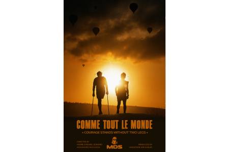 Comme tout le monde, WAA ULTRA, France